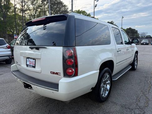 Used 2013 GMC Yukon XL Denali AWD/4WD image 12