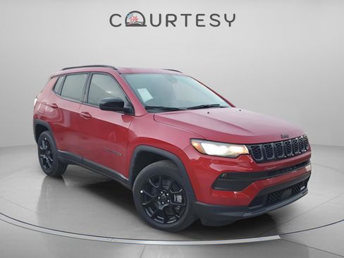 New 2026 Jeep Compass Latitude w/ Quick Order Package 29K AWD/4WD image 5
