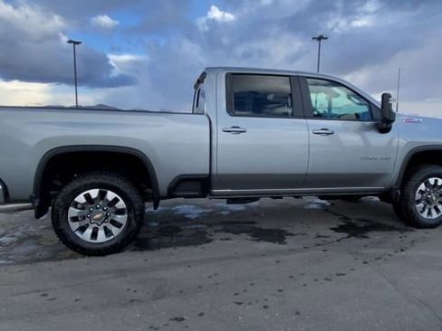New 2026 Chevrolet Silverado 3500 LT w/ All Star Edition image 9