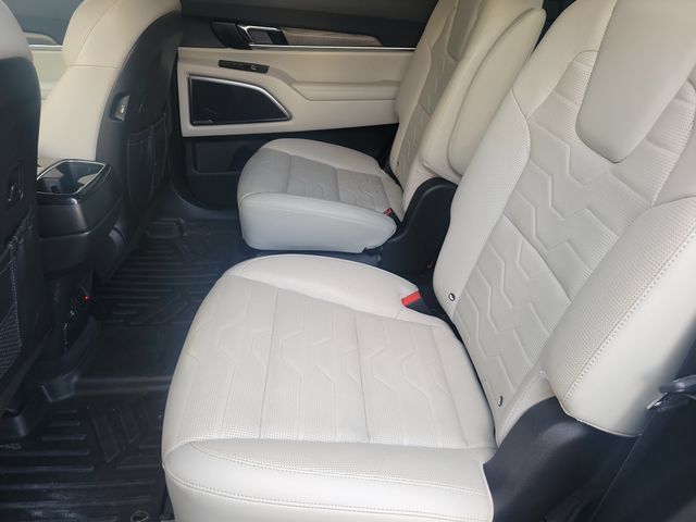 Used 2022 Kia Telluride SX w/ SX Prestige Package AWD/4WD image 14