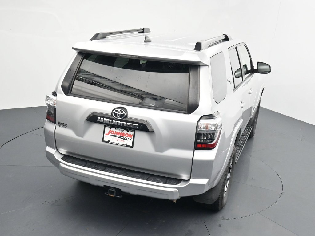 Used 2021 Toyota 4Runner TRD Off-Road AWD/4WD image 28