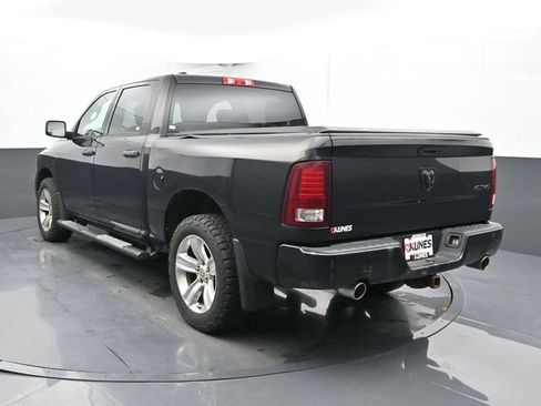 Used 2015 RAM 1500 Express AWD/4WD image 10