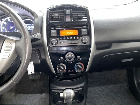 Used 2015 Nissan Versa Note SV image 19