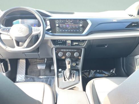 Used 2023 Volkswagen Taos SE FWD image 10