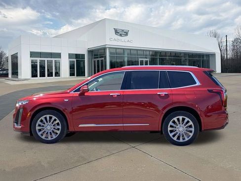 Used 2023 Cadillac XT6 Premium Luxury w/ Technology Package image 10