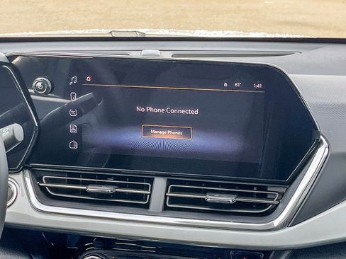 New 2026 Chevrolet Trax LT w/ Driver Confidence Package image 13