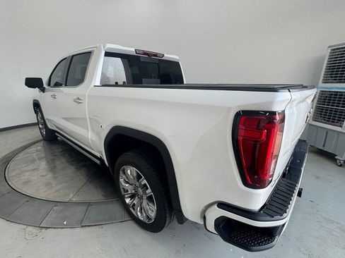Used 2025 GMC Sierra 1500 Denali w/ Denali Reserve Package AWD/4WD image 8