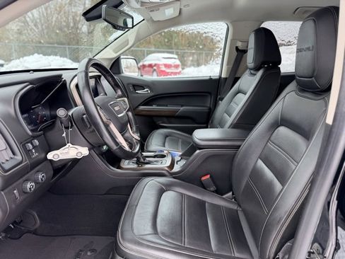 Used 2020 GMC Canyon Denali image 6