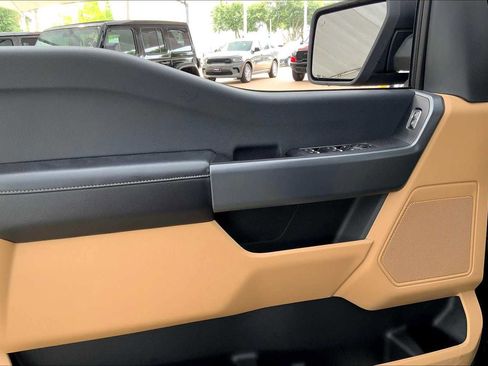 Used 2021 Ford F150 XLT image 21