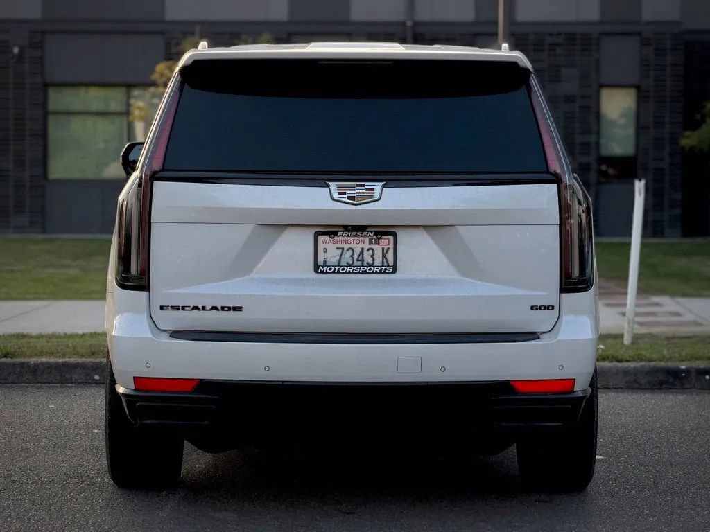 Used 2021 Cadillac Escalade Sport w/ Driver Assist Tech Package AWD/4WD image 6
