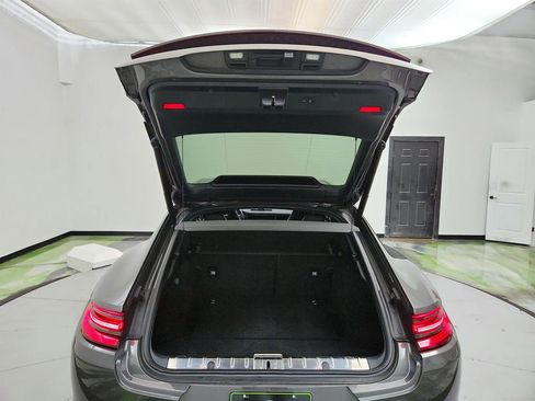 Used 2017 Porsche Panamera 4 image 30