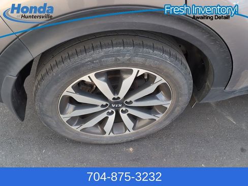 Used 2017 Kia Sportage EX image 10