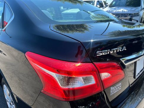Used 2019 Nissan Sentra S FWD image 38