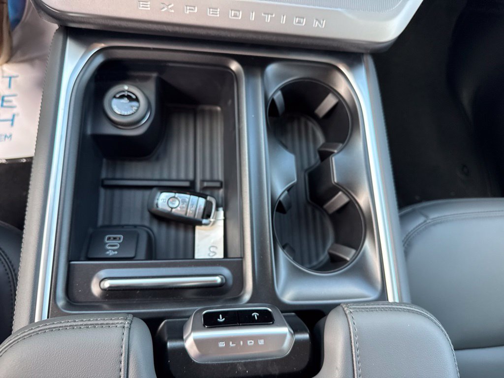 New 2026 Ford Expedition Max Active AWD/4WD image 17