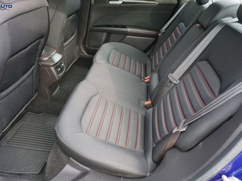 Used 2013 Ford Fusion SE image 19