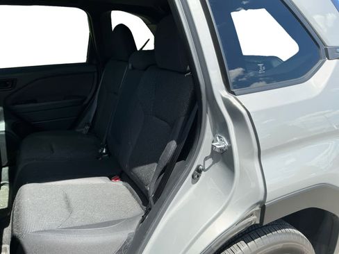 Used 2025 Subaru Forester Premium w/ Convenience Package #1 AWD/4WD image 12