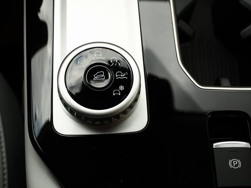 New 2025 Mitsubishi Outlander SEL image 22