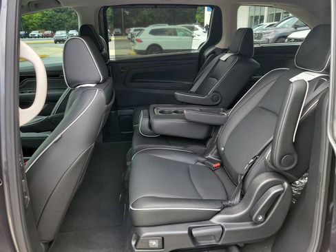 New 2026 Honda Odyssey Elite image 9