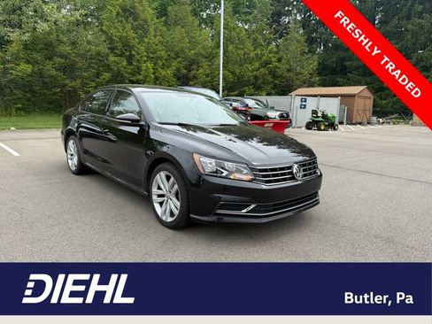Used 2019 Volkswagen Passat 2.0T Wolfsburg FWD image 1