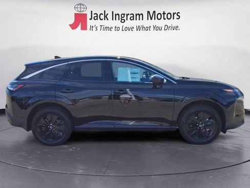 New 2025 Nissan Murano SV image 6