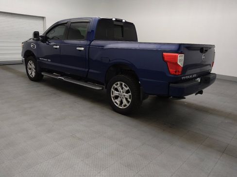 Used 2017 Nissan Titan SL RWD image 3