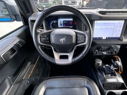 Used 2024 Ford Bronco Badlands w/ Sasquatch Package image 5