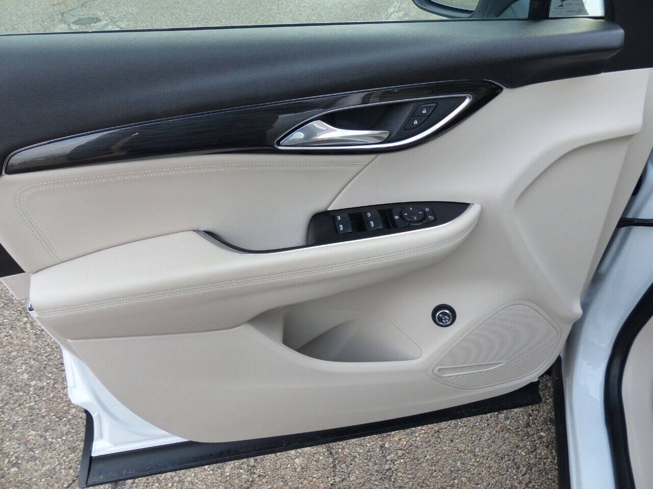 Used 2021 Buick Envision Preferred FWD image 12