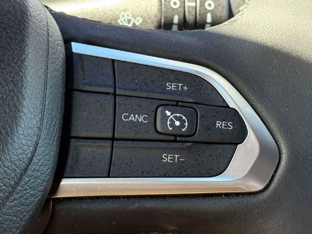 Certified 2023 Jeep Compass Latitude w/ Convenience Group AWD/4WD image 24