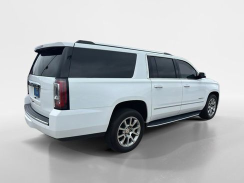 Used 2019 GMC Yukon XL Denali AWD/4WD image 5