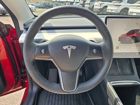 Used 2023 Tesla Model Y Long Range AWD/4WD image 12