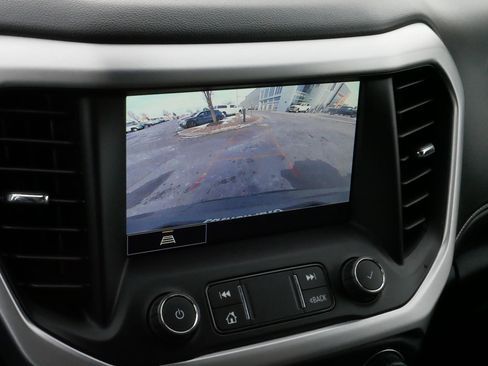 Used 2023 GMC Acadia SLT image 31