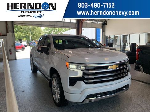 Used 2026 Chevrolet Silverado 1500 High Country AWD/4WD image 1