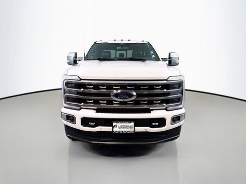 Used 2024 Ford F350 Platinum w/ FX4 Off-Road Package AWD/4WD image 2