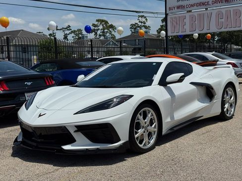 Used 2021 Chevrolet Corvette Stingray Preferred Cpe w/ Engine Appearance Package RWD image 6