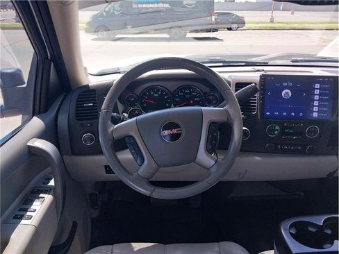Used 2012 GMC Sierra 2500 SLE w/ SLE Preferred Package AWD/4WD image 11