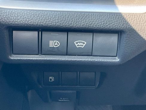 Used 2025 Toyota Prius LE FWD image 24