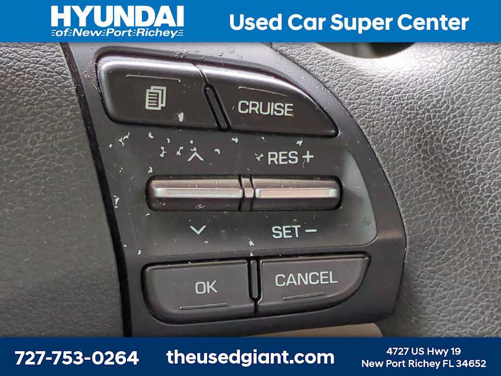 Used 2020 Hyundai Elantra SEL FWD image 24
