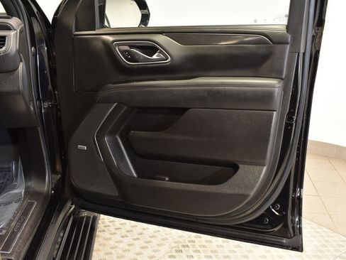 Used 2021 GMC Yukon XL AT4 w/ AT4 Premium Plus Package AWD/4WD image 35