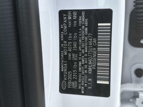 New 2025 Hyundai Elantra SEL FWD image 30