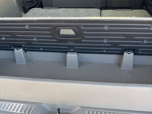 Used 2015 GMC Yukon SLT w/ Open Road Package image 37