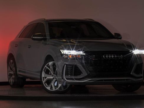 Used 2024 Audi RS Q8 w/ Executive Package AWD/4WD image 29