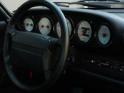 Used 1993 Porsche 911 Carrera RWD image 29