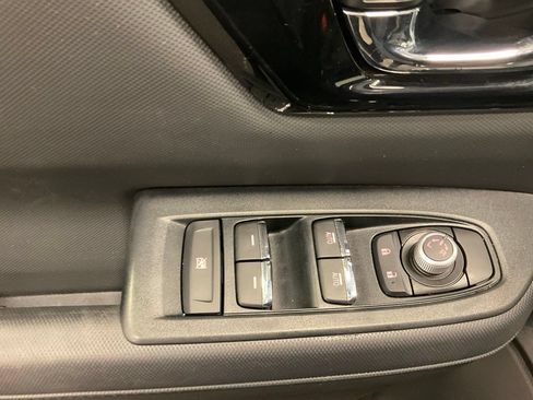 Used 2025 Subaru Forester Limited w/ Popular Package #1 AWD/4WD image 12