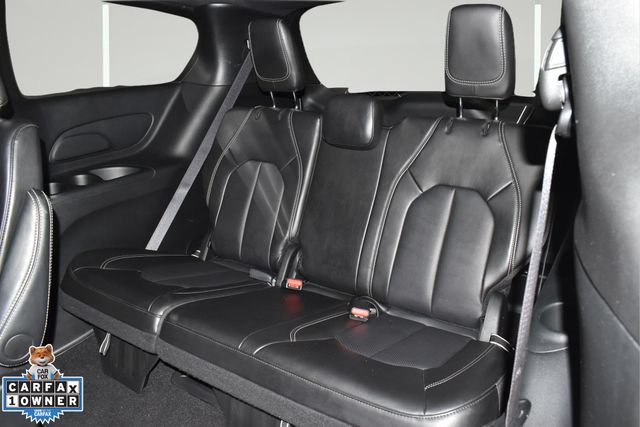 Certified 2025 Chrysler Pacifica Select FWD image 32