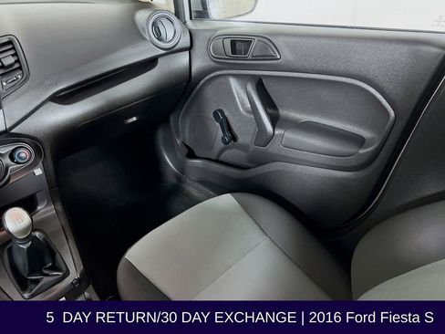 Used 2016 Ford Fiesta S image 28