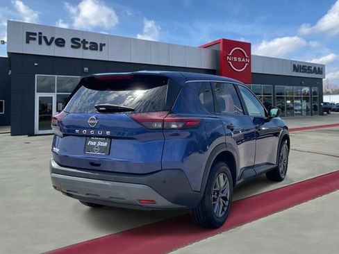 Used 2023 Nissan Rogue S FWD image 6