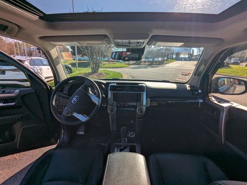 Used 2021 Toyota 4Runner Limited image 12