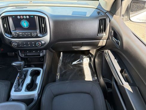 Used 2016 Chevrolet Colorado LT w/ LT Convenience Package image 27