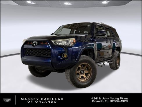 Used 2015 Toyota 4Runner SR5 AWD/4WD image 1