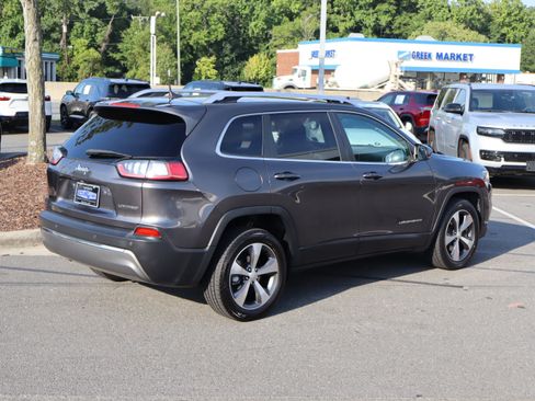 Used 2020 Jeep Cherokee Limited FWD image 10
